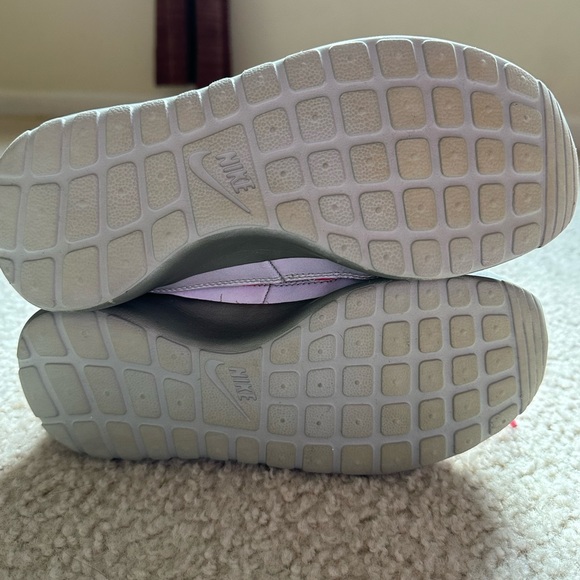 Nike Roshe Run Hi Girls Sneaker Boot Flash grey and pink size 4Y - Picture 4 of 7